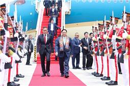 Thủ tướng Phạm Minh Chính tới Jakarta, bắt đầu chuyến tham dự Hội nghị Cấp cao ASEAN lần thứ 43 và các Hội nghị Cấp cao liên quan